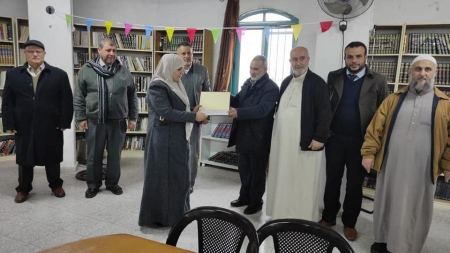 أوقاف طولكرم تكرم حافظات لكتاب الله